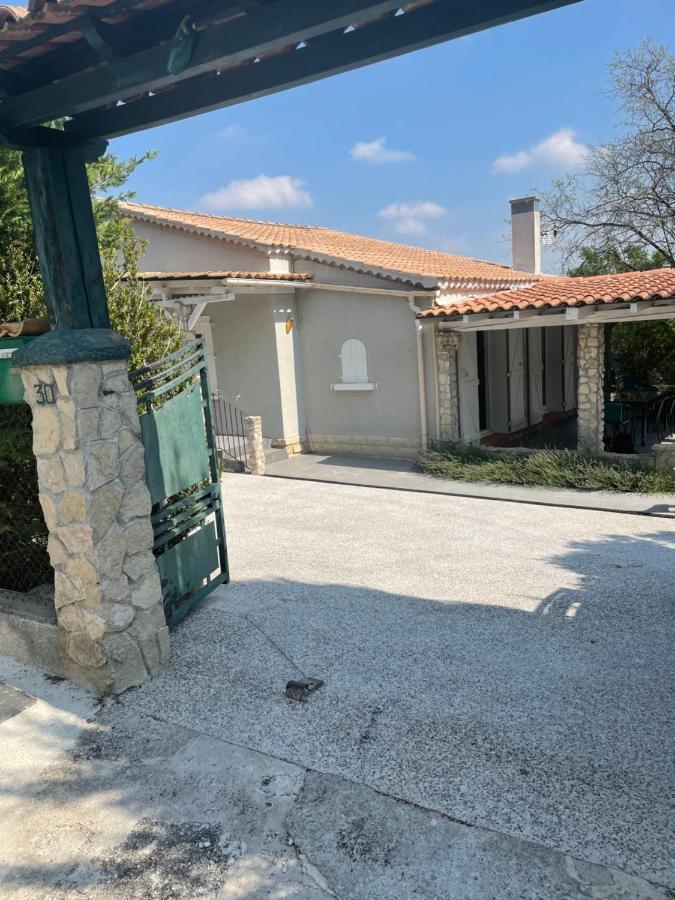 Villa Camille Céreste Kültér fotó