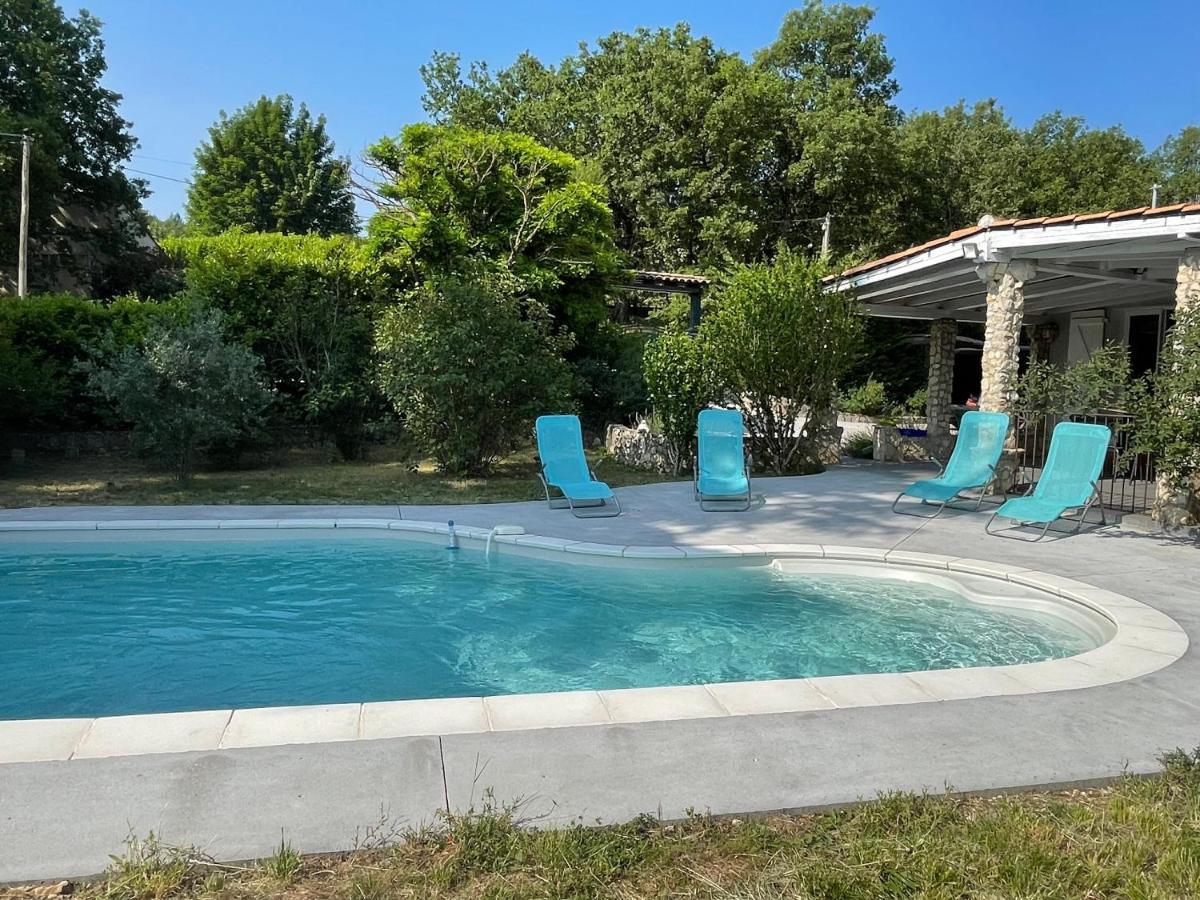 Villa Camille Céreste Kültér fotó